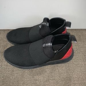 Toto shoes